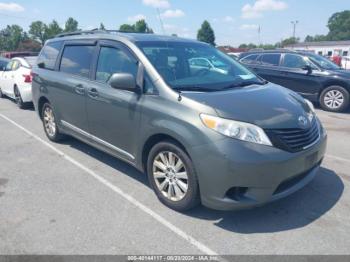  Salvage Toyota Sienna