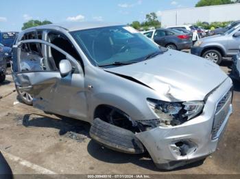  Salvage Mitsubishi Outlander