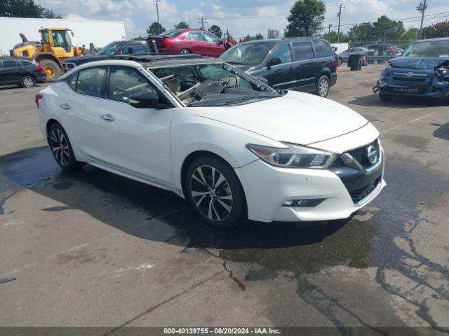  Salvage Nissan Maxima