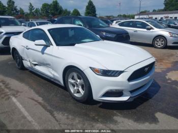  Salvage Ford Mustang