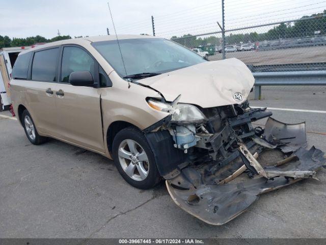  Salvage Toyota Sienna