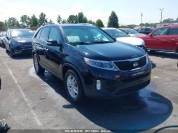  Salvage Kia Sorento