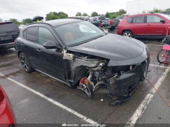  Salvage Alfa Romeo Stelvio