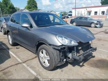  Salvage Porsche Cayenne