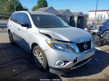  Salvage Nissan Pathfinder