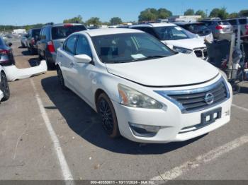  Salvage Nissan Altima