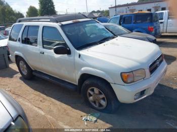  Salvage Nissan Pathfinder