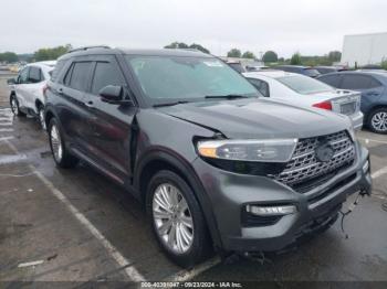  Salvage Ford Explorer