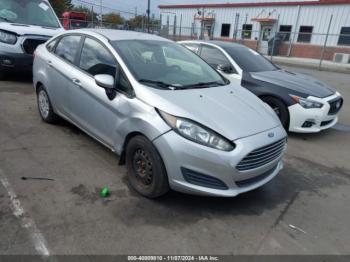  Salvage Ford Fiesta