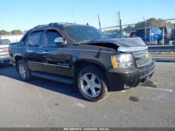  Salvage Chevrolet Avalanche