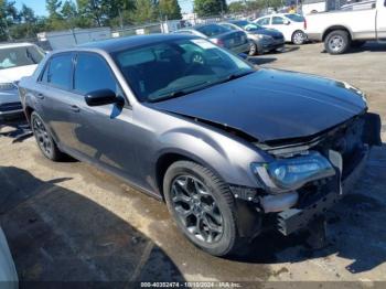  Salvage Chrysler 300