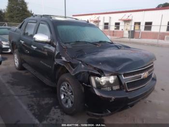  Salvage Chevrolet Avalanche 1500