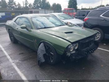  Salvage Dodge Challenger