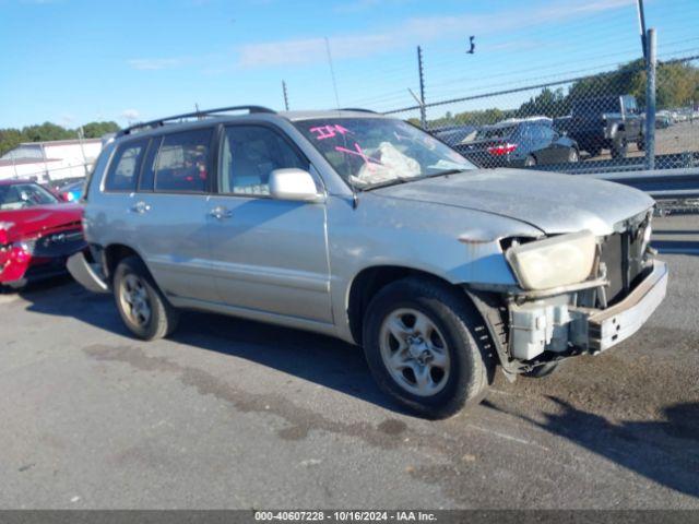  Salvage Toyota Highlander