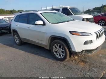  Salvage Jeep Cherokee