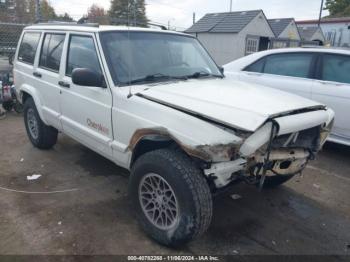  Salvage Jeep Cherokee