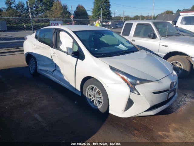  Salvage Toyota Prius