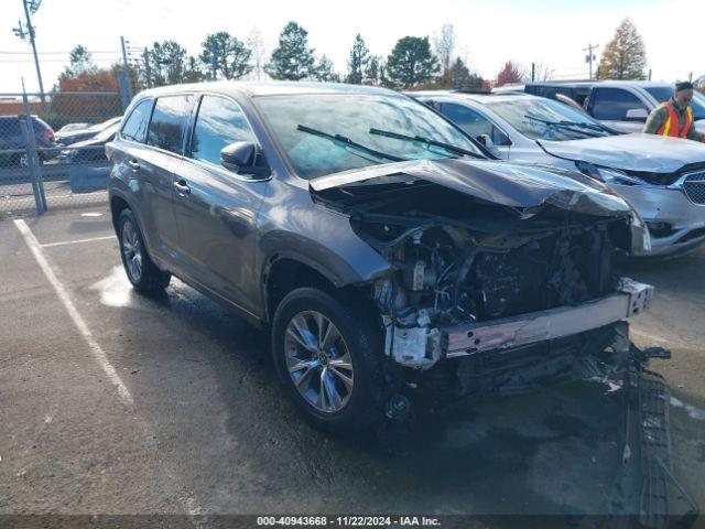  Salvage Toyota Highlander