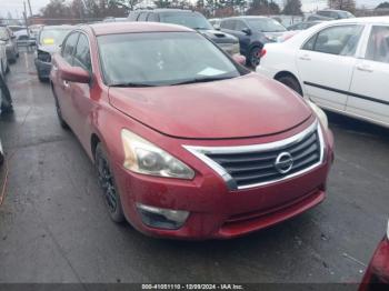  Salvage Nissan Altima