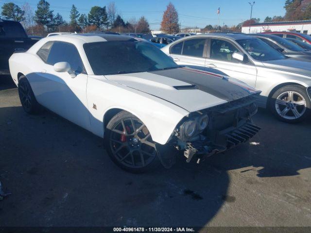  Salvage Dodge Challenger