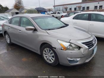  Salvage Nissan Altima