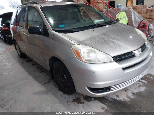  Salvage Toyota Sienna