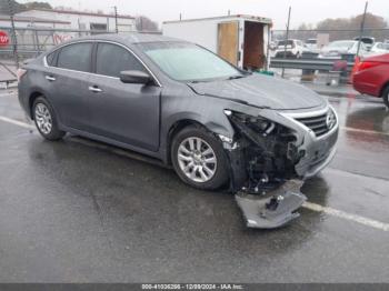  Salvage Nissan Altima