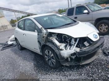  Salvage Nissan LEAF