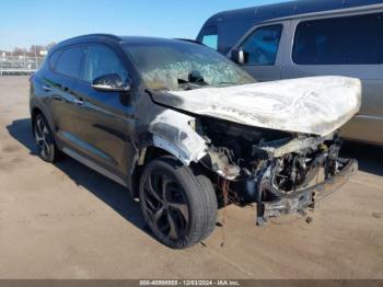  Salvage Hyundai TUCSON