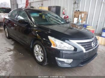  Salvage Nissan Altima