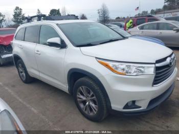  Salvage Toyota Highlander