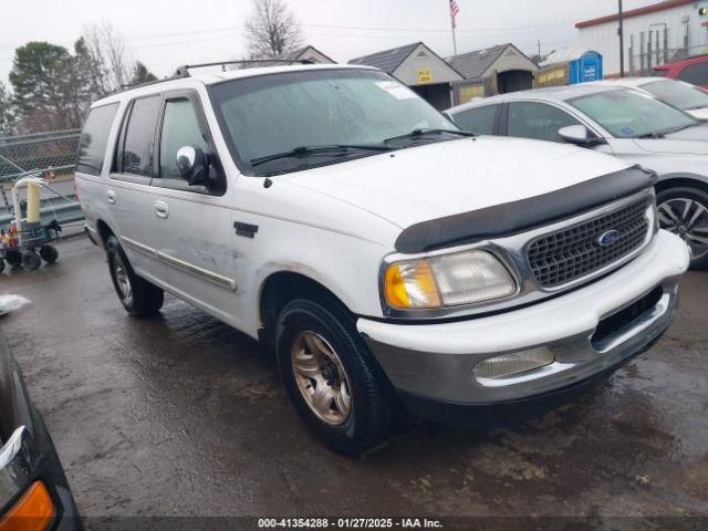  Salvage Ford Expedition