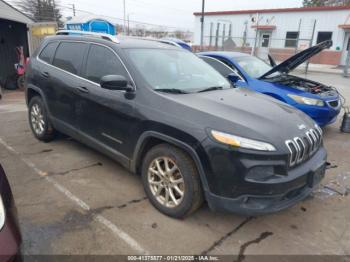  Salvage Jeep Cherokee