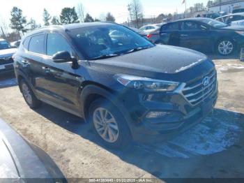  Salvage Hyundai TUCSON