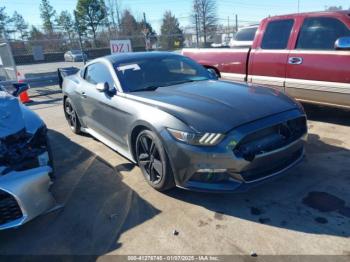  Salvage Ford Mustang