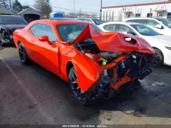  Salvage Dodge Challenger