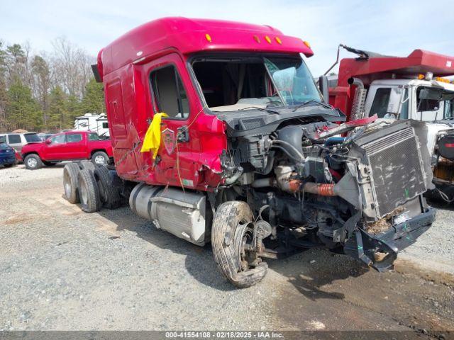  Salvage Freightliner Cascadia 125