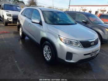  Salvage Kia Sorento