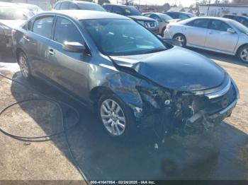  Salvage Nissan Altima