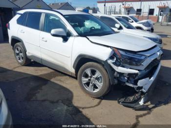  Salvage Toyota RAV4