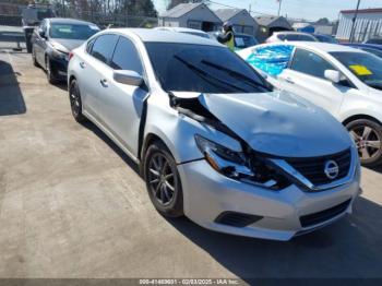  Salvage Nissan Altima