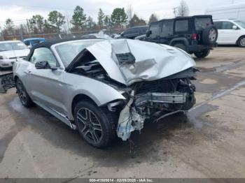  Salvage Ford Mustang