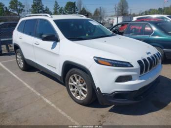  Salvage Jeep Cherokee