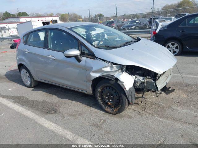  Salvage Ford Fiesta