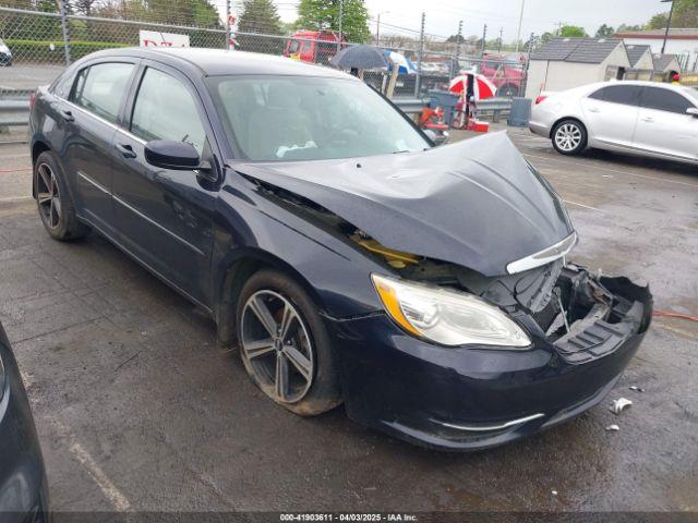  Salvage Chrysler 200