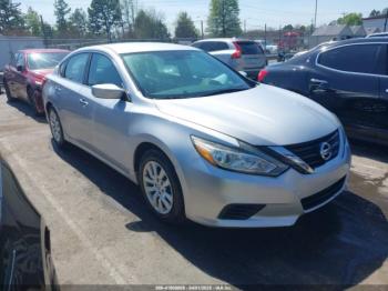  Salvage Nissan Altima