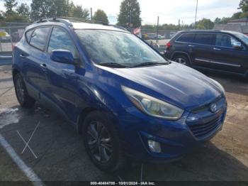  Salvage Hyundai TUCSON