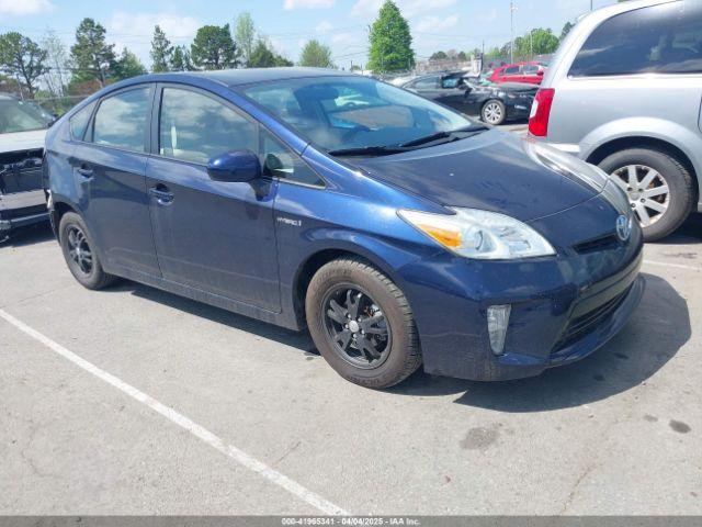  Salvage Toyota Prius