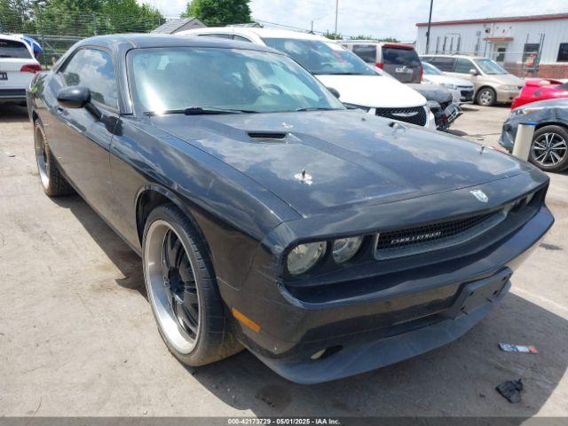  Salvage Dodge Challenger