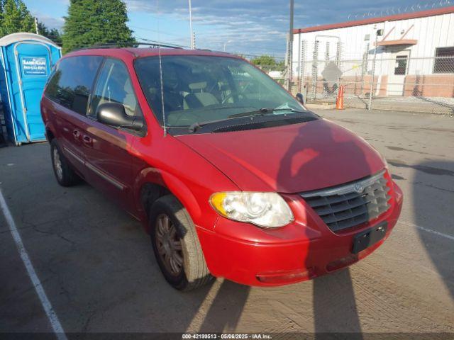  Salvage Chrysler Town & Country